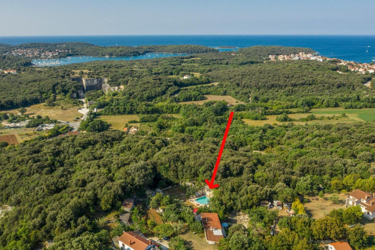 Holiday House Cave Romana Pula Exterior photo