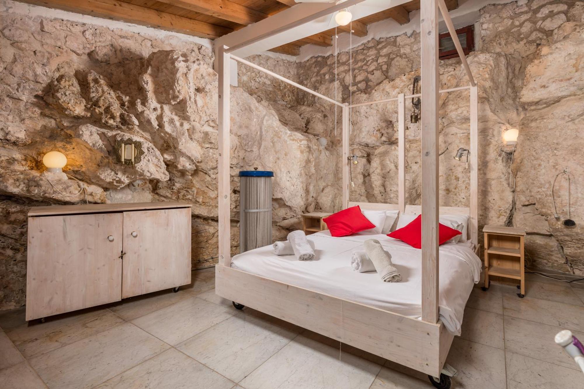 Holiday House Cave Romana Pula Exterior photo