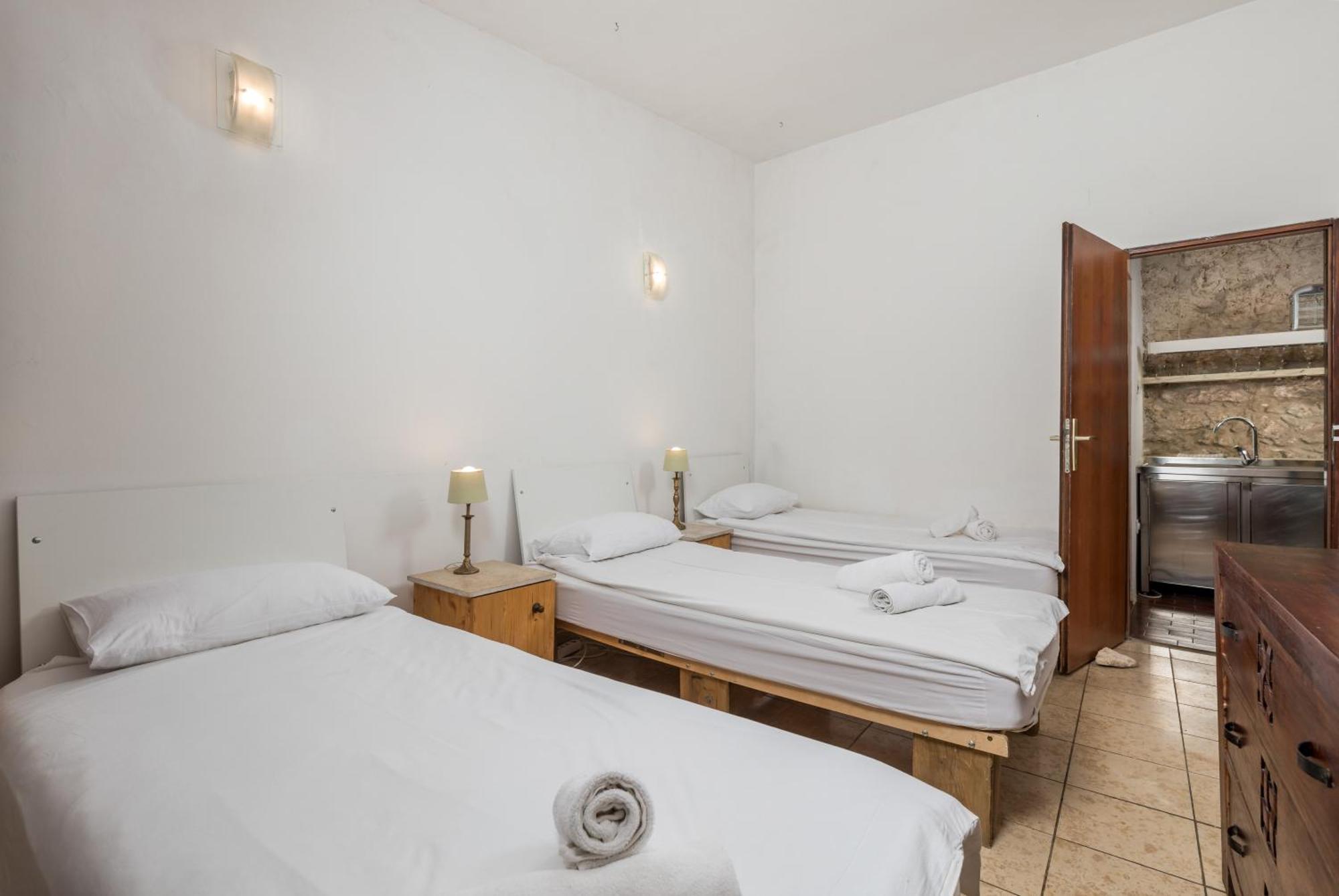 Holiday House Cave Romana Pula Exterior photo