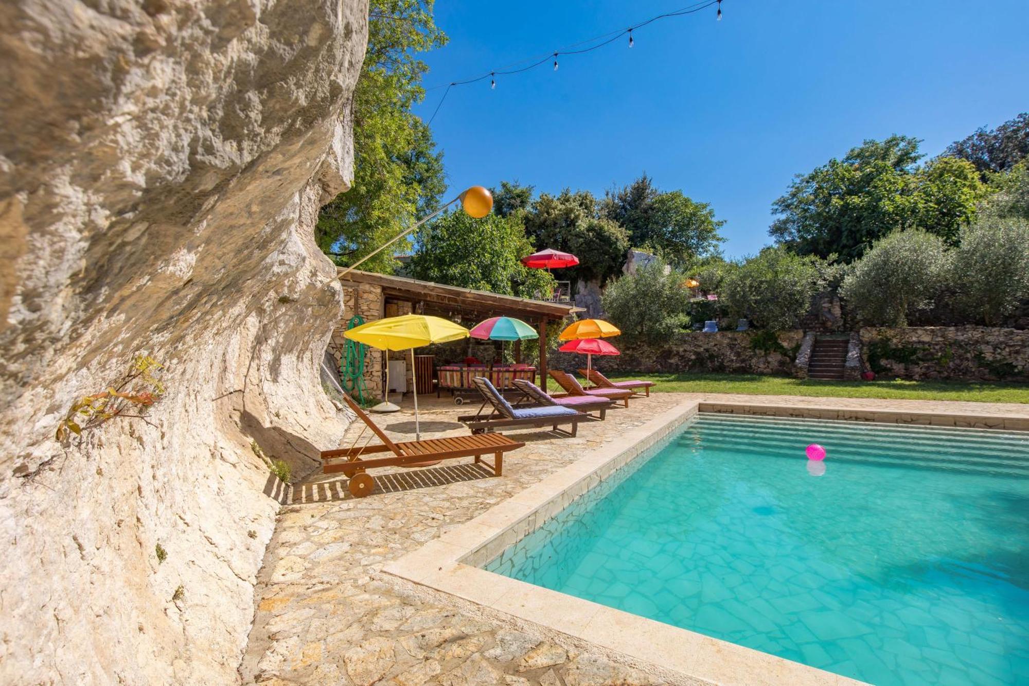 Holiday House Cave Romana Pula Exterior photo