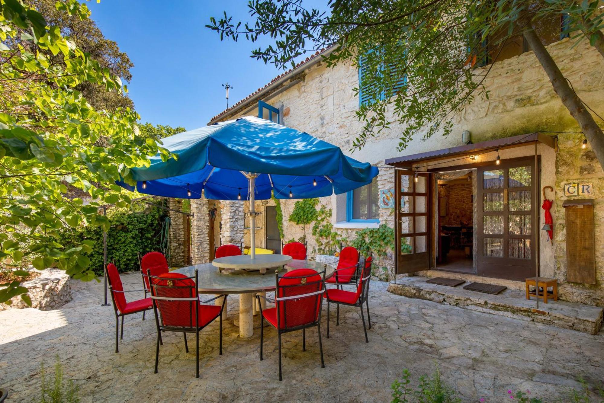 Holiday House Cave Romana Pula Exterior photo