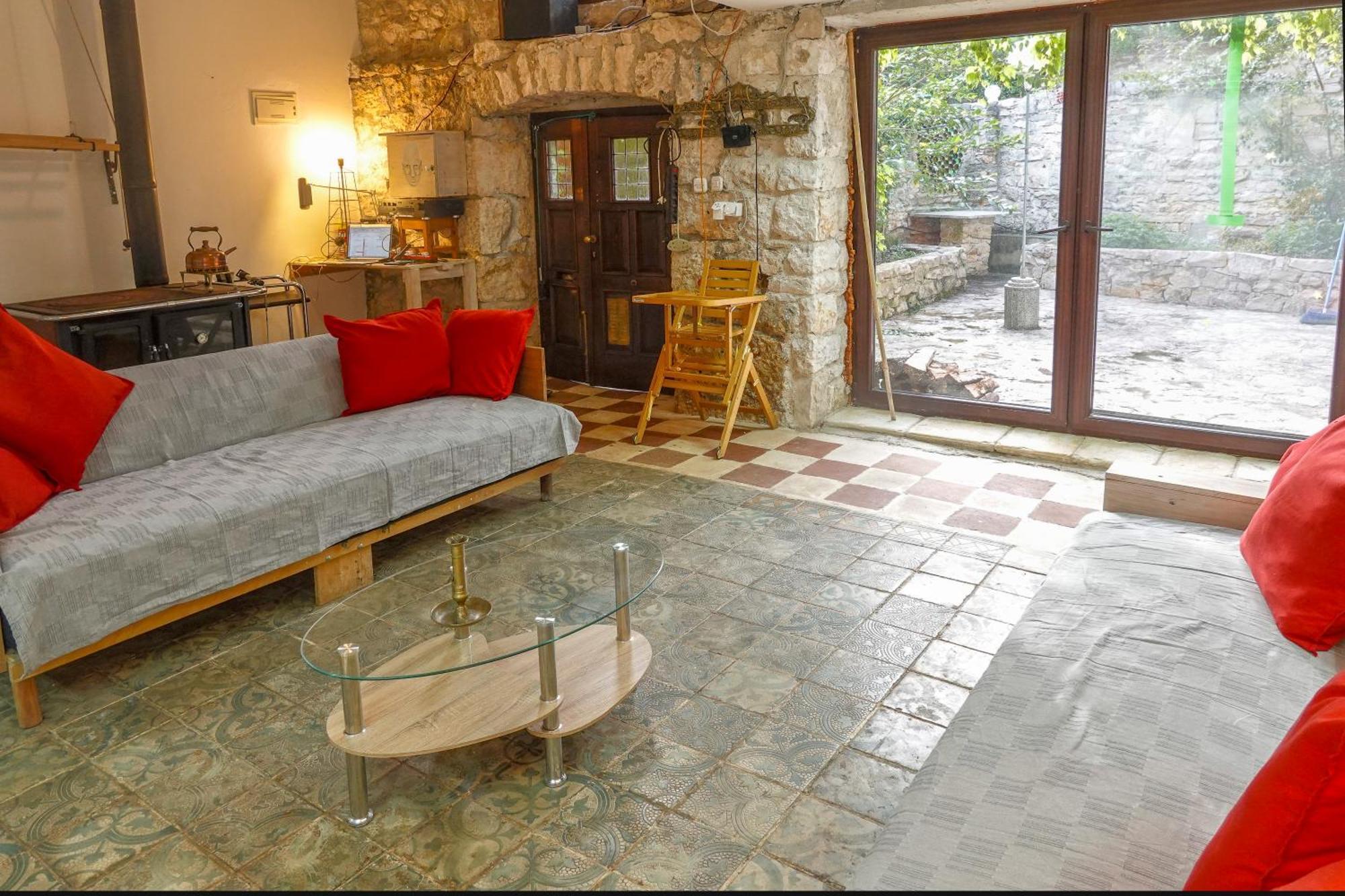 Holiday House Cave Romana Pula Exterior photo